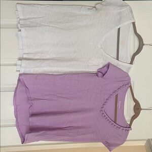 Purple and White V-Neck T-Shirts, Lilly Pulitzer size xs